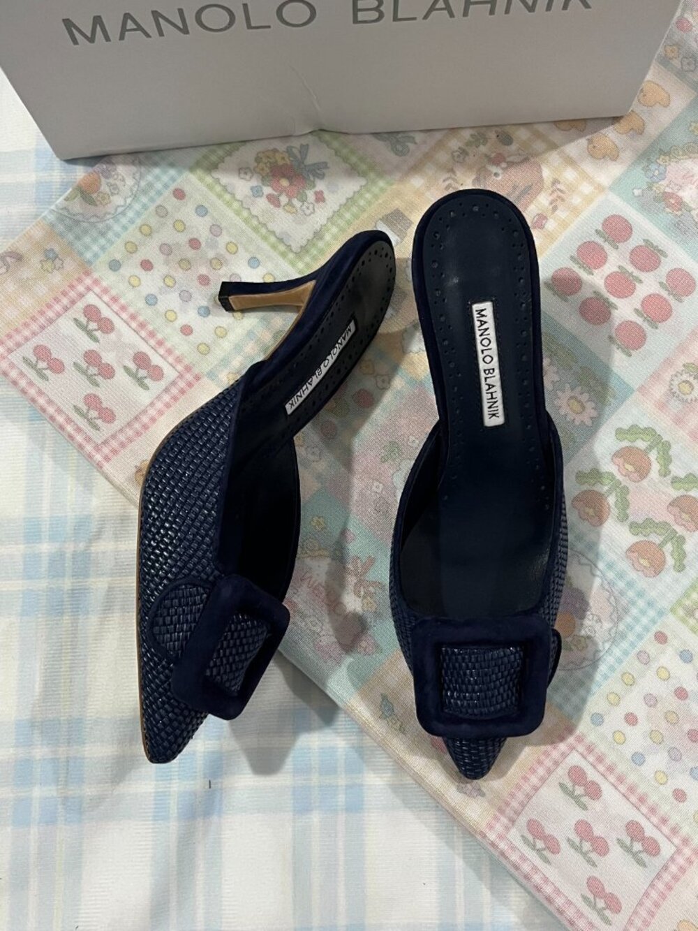 Manolo Blahnik Maysale Navy Woven-Effect Buckle Heeled Mules - Picture 2 of 8